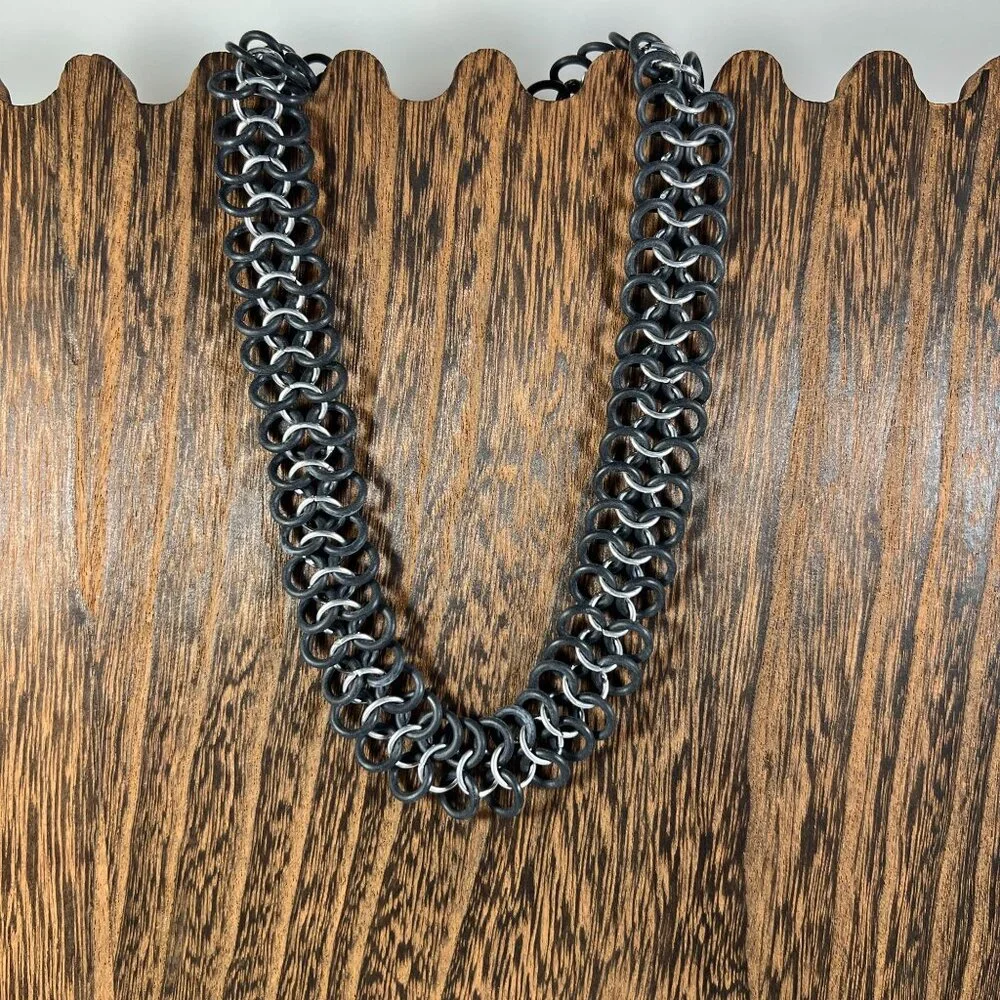 Stretchy Chainmaille Necklace Black & Silver Handmade Lightweight Modern Jewelry - Picture 2 of 3